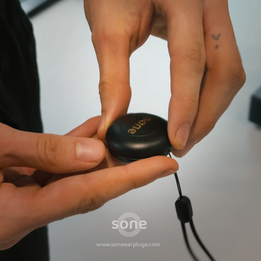 calm - midnight black